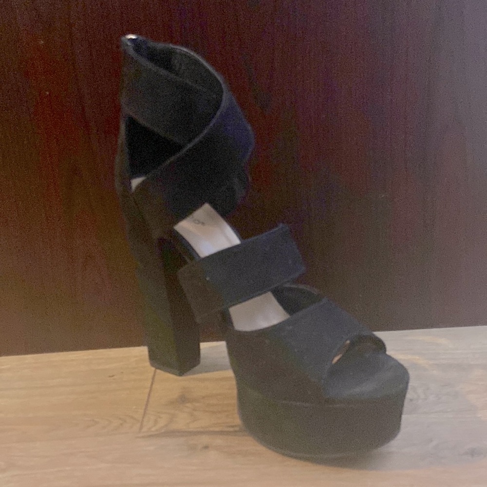 Bamboo Platform Chunk Heels